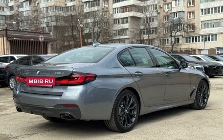 BMW 5 серия, 2020 год, 5 980 000 рублей, 4 фотография