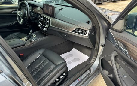 BMW 5 серия, 2020 год, 5 980 000 рублей, 31 фотография