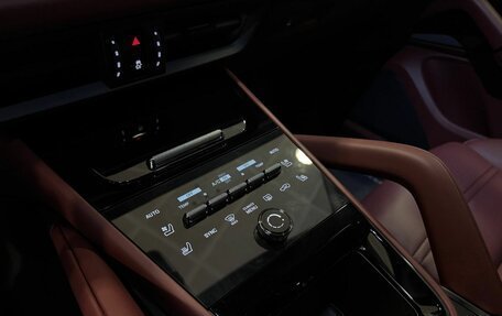 Porsche Cayenne III, 2026 год, 18 970 000 рублей, 13 фотография