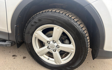 Toyota RAV4, 2014 год, 1 850 000 рублей, 6 фотография