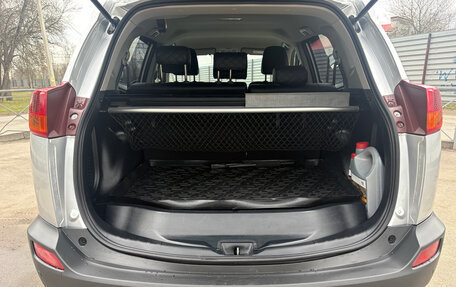 Toyota RAV4, 2014 год, 1 850 000 рублей, 13 фотография