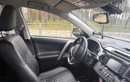 Toyota RAV4, 2014 год, 1 850 000 рублей, 25 фотография
