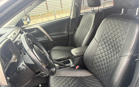 Toyota RAV4, 2014 год, 1 850 000 рублей, 27 фотография