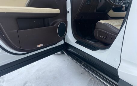 Lexus RX IV рестайлинг, 2016 год, 3 600 000 рублей, 12 фотография