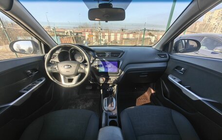 KIA Rio III рестайлинг, 2015 год, 989 000 рублей, 10 фотография