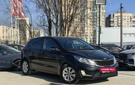 KIA Rio III рестайлинг, 2015 год, 989 000 рублей, 3 фотография