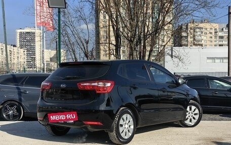 KIA Rio III рестайлинг, 2015 год, 989 000 рублей, 6 фотография