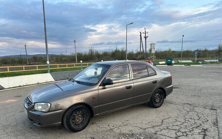 Hyundai Accent II, 2004 год, 345 000 рублей, 2 фотография