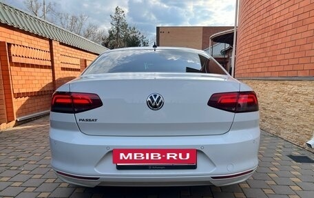 Volkswagen Passat B8 рестайлинг, 2018 год, 2 200 000 рублей, 8 фотография