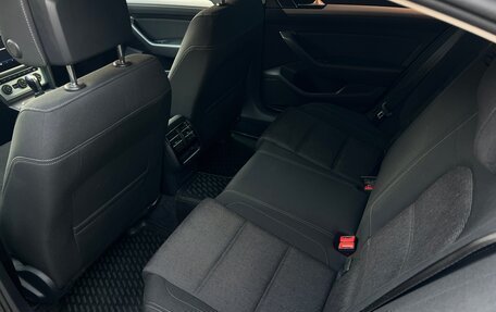 Volkswagen Passat B8 рестайлинг, 2018 год, 2 200 000 рублей, 18 фотография