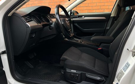 Volkswagen Passat B8 рестайлинг, 2018 год, 2 200 000 рублей, 21 фотография