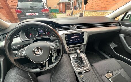 Volkswagen Passat B8 рестайлинг, 2018 год, 2 200 000 рублей, 31 фотография