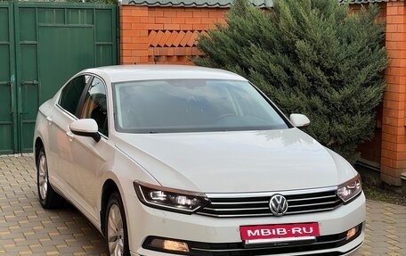 Volkswagen Passat B8 рестайлинг, 2018 год, 2 200 000 рублей, 33 фотография