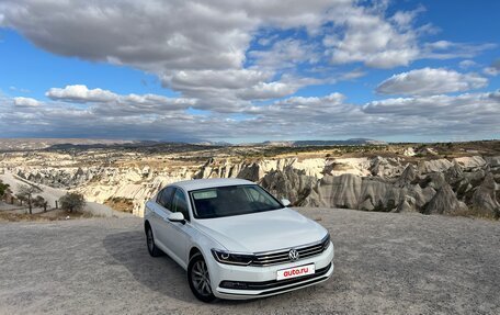Volkswagen Passat B8 рестайлинг, 2018 год, 2 200 000 рублей, 37 фотография