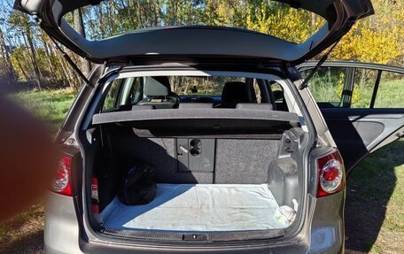 Volkswagen Golf Plus II, 2012 год, 950 000 рублей, 7 фотография