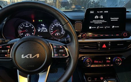 KIA Cerato IV, 2022 год, 1 800 000 рублей, 5 фотография