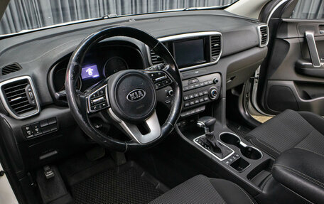 KIA Sportage IV рестайлинг, 2018 год, 2 098 000 рублей, 16 фотография