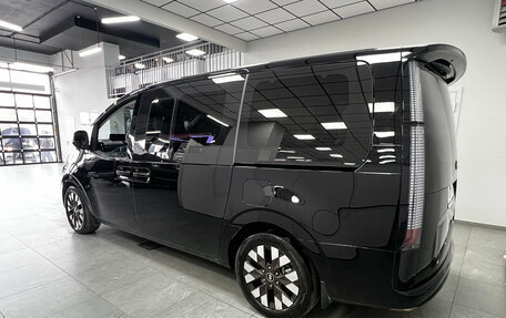 Hyundai Staria, 2023 год, 6 090 000 рублей, 4 фотография