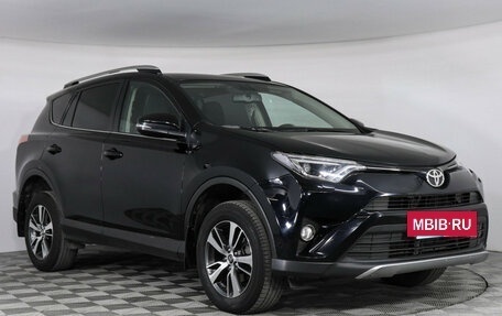 Toyota RAV4, 2018 год, 2 449 000 рублей, 3 фотография