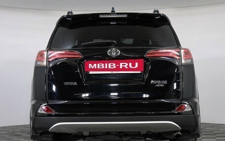 Toyota RAV4, 2018 год, 2 449 000 рублей, 6 фотография