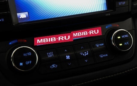 Toyota RAV4, 2018 год, 2 449 000 рублей, 14 фотография