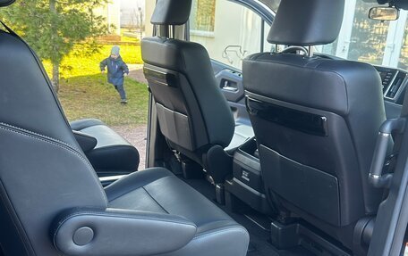 Toyota HiAce H300, 2021 год, 8 350 000 рублей, 11 фотография