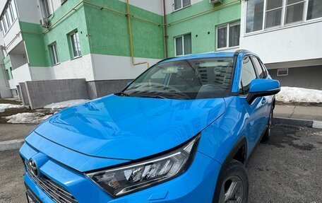 Toyota RAV4, 2019 год, 3 499 000 рублей, 3 фотография