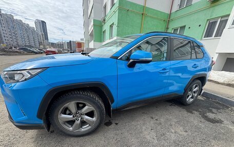 Toyota RAV4, 2019 год, 3 499 000 рублей, 5 фотография