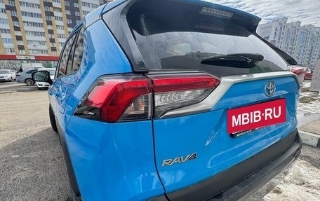 Toyota RAV4, 2019 год, 3 499 000 рублей, 7 фотография