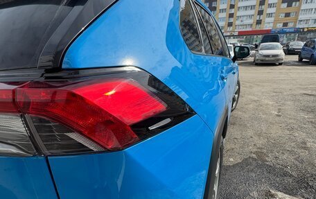 Toyota RAV4, 2019 год, 3 499 000 рублей, 14 фотография