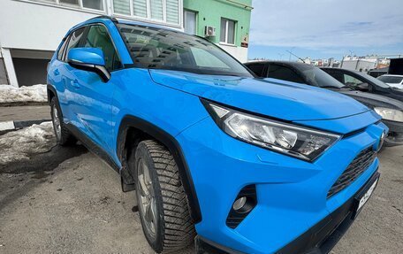 Toyota RAV4, 2019 год, 3 499 000 рублей, 16 фотография