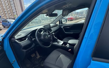 Toyota RAV4, 2019 год, 3 499 000 рублей, 26 фотография