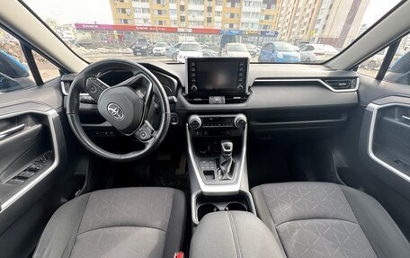 Toyota RAV4, 2019 год, 3 499 000 рублей, 32 фотография