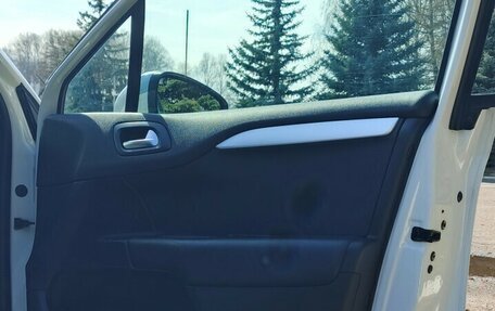 Citroen C4 II рестайлинг, 2016 год, 889 000 рублей, 16 фотография