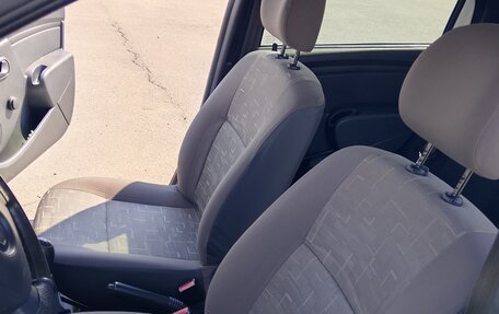 Renault Logan I, 2012 год, 440 000 рублей, 7 фотография