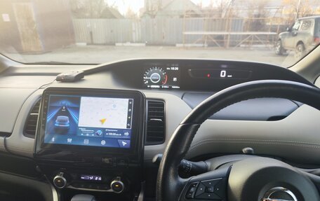 Nissan Serena IV, 2016 год, 1 800 000 рублей, 14 фотография