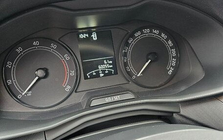 Skoda Rapid II, 2021 год, 1 950 000 рублей, 11 фотография