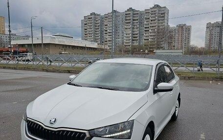 Skoda Rapid II, 2021 год, 1 950 000 рублей, 4 фотография