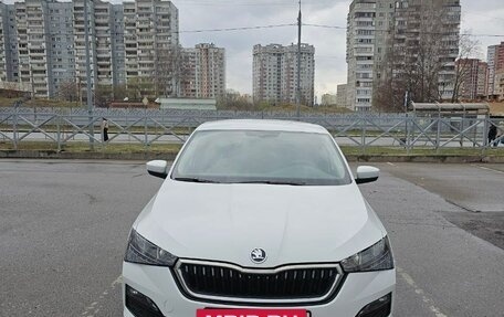 Skoda Rapid II, 2021 год, 1 950 000 рублей, 2 фотография