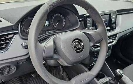 Skoda Rapid II, 2021 год, 1 950 000 рублей, 30 фотография