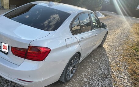 BMW 3 серия, 2013 год, 1 600 000 рублей, 3 фотография