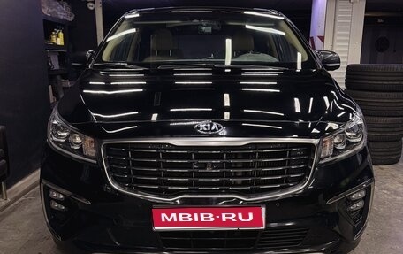 KIA Carnival III, 2019 год, 3 600 000 рублей, 1 фотография