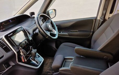 Nissan Serena IV, 2019 год, 2 250 000 рублей, 2 фотография