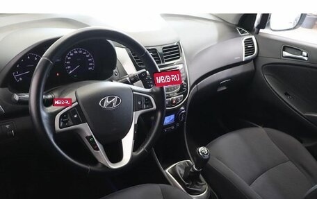 Hyundai Solaris II рестайлинг, 2012 год, 749 800 рублей, 6 фотография
