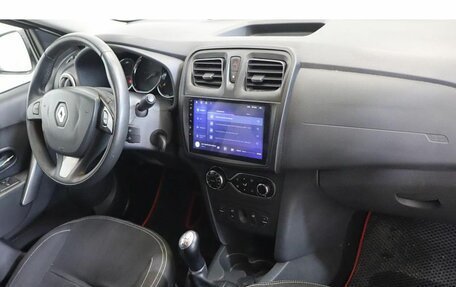 Renault Logan II, 2016 год, 735 000 рублей, 5 фотография