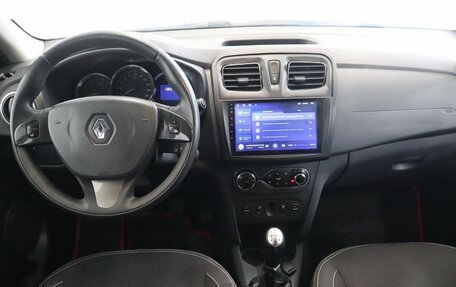 Renault Logan II, 2016 год, 735 000 рублей, 10 фотография