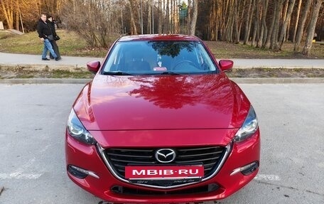 Mazda 3, 2017 год, 1 500 000 рублей, 2 фотография