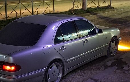 Mercedes-Benz E-Класс, 1998 год, 645 000 рублей, 6 фотография