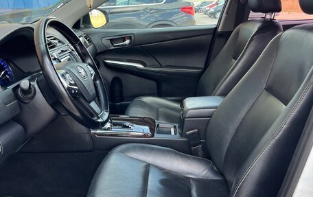 Toyota Camry, 2015 год, 2 125 000 рублей, 10 фотография