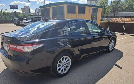 Toyota Camry, 2021 год, 2 400 000 рублей, 5 фотография